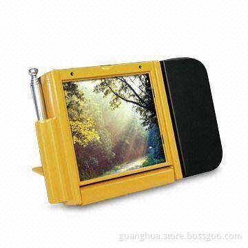 Clock Radio with Projecting Light that Can be Seen at Night